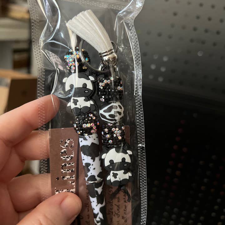 Cedar Hill Country Market - Wholesale Keychain - Unisex - Western Pens and Keychains Sets - Multi