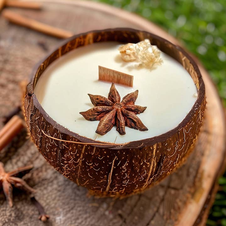 LUMINANTE - Wholesale Jar/Filled Candle - The candle that becomes a plant Vanilla "coco" model0