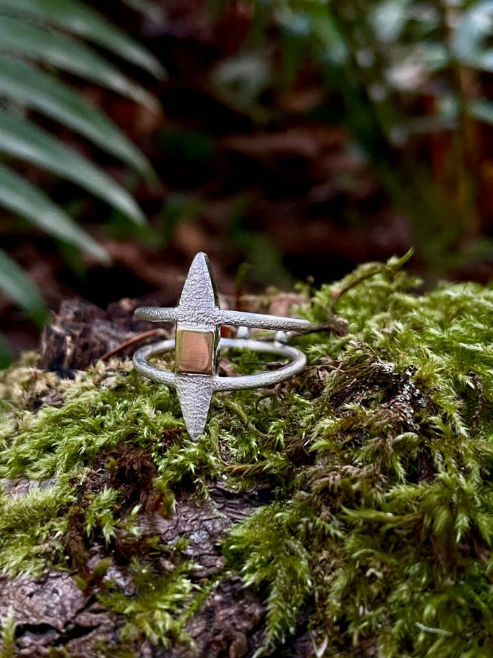 Bague en or 18 carats et argent sterling pour la vente par Nordic Pine