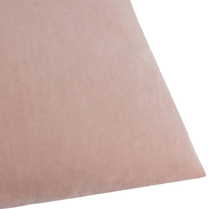 Darland Velvet Cushion Dusty Rose for wholesale on Faire4
