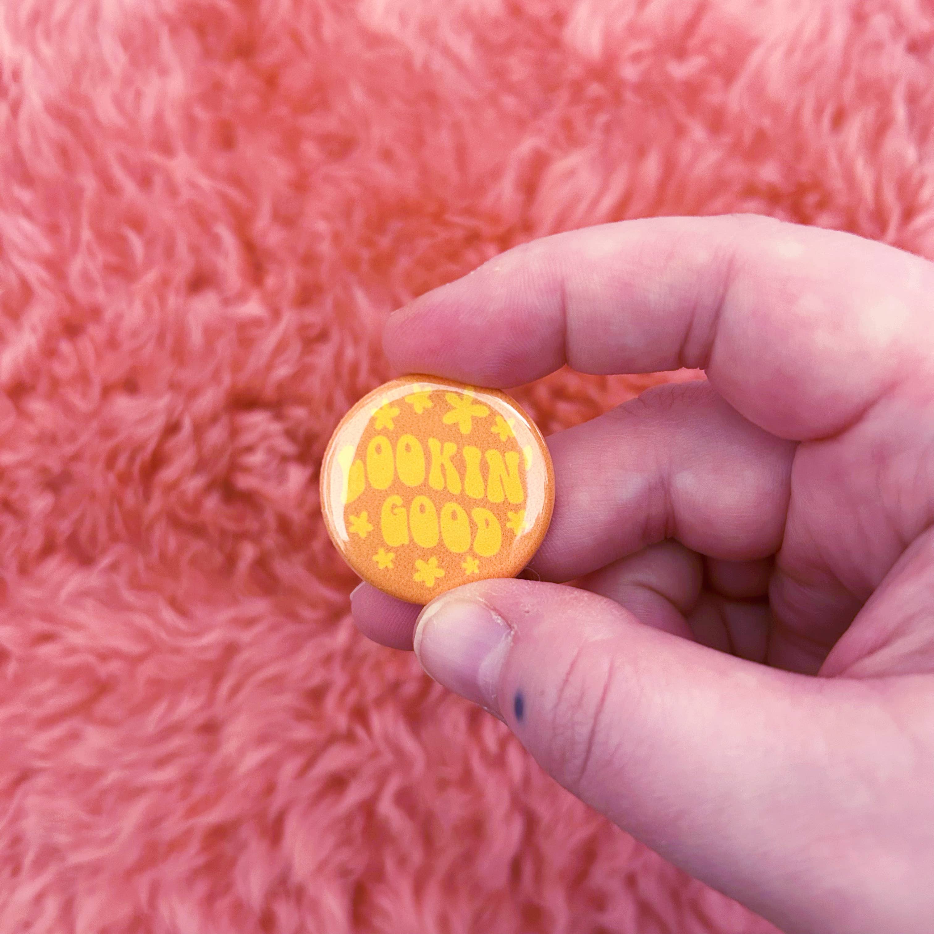 Chateau Blanche - Wholesale Lapel Pin/Button - Cute Buttons6