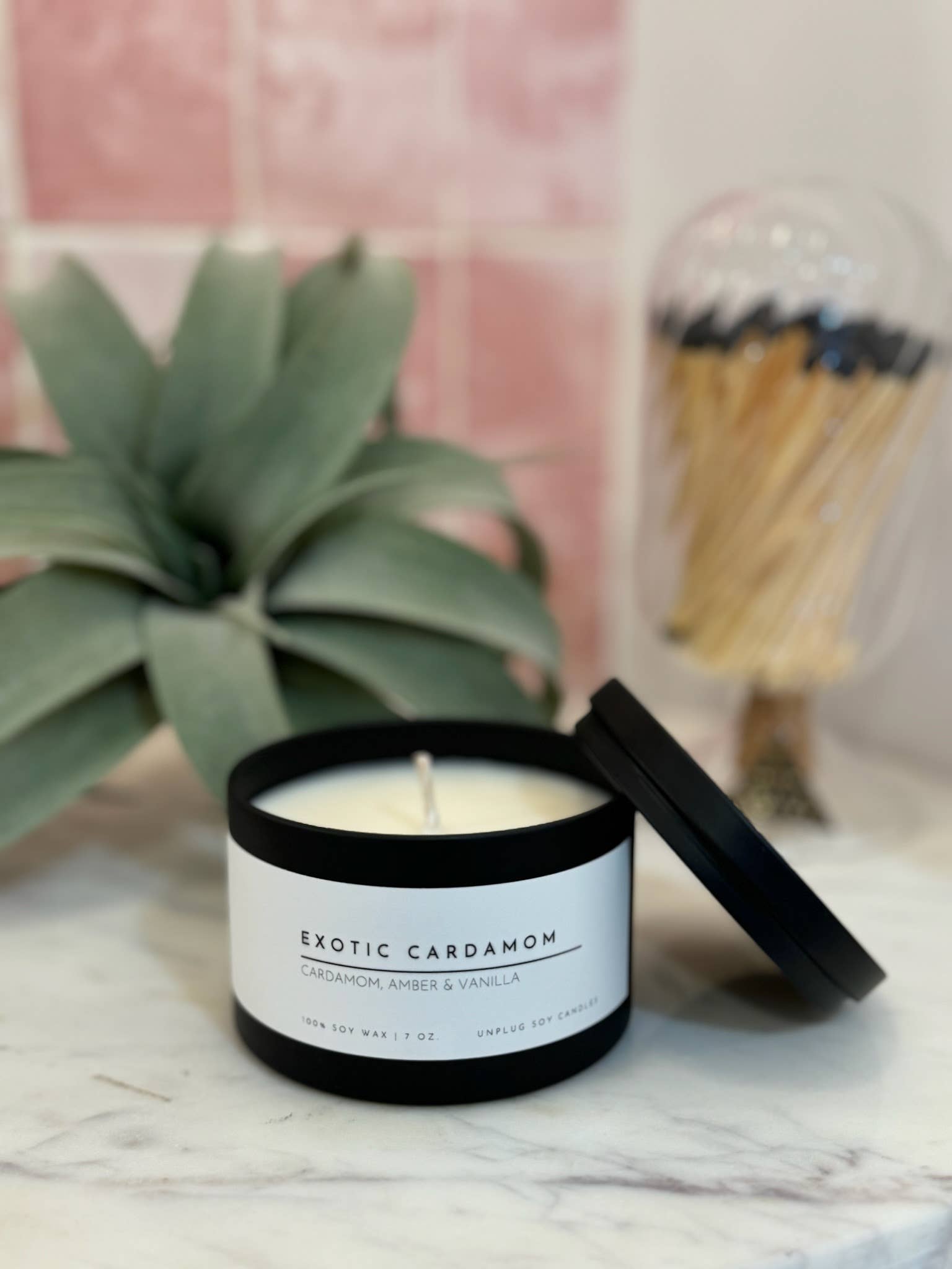 Unplug Soy Candles - Vente Bougies de voyage - Bougie en boîte de voyage en étain noir mat6