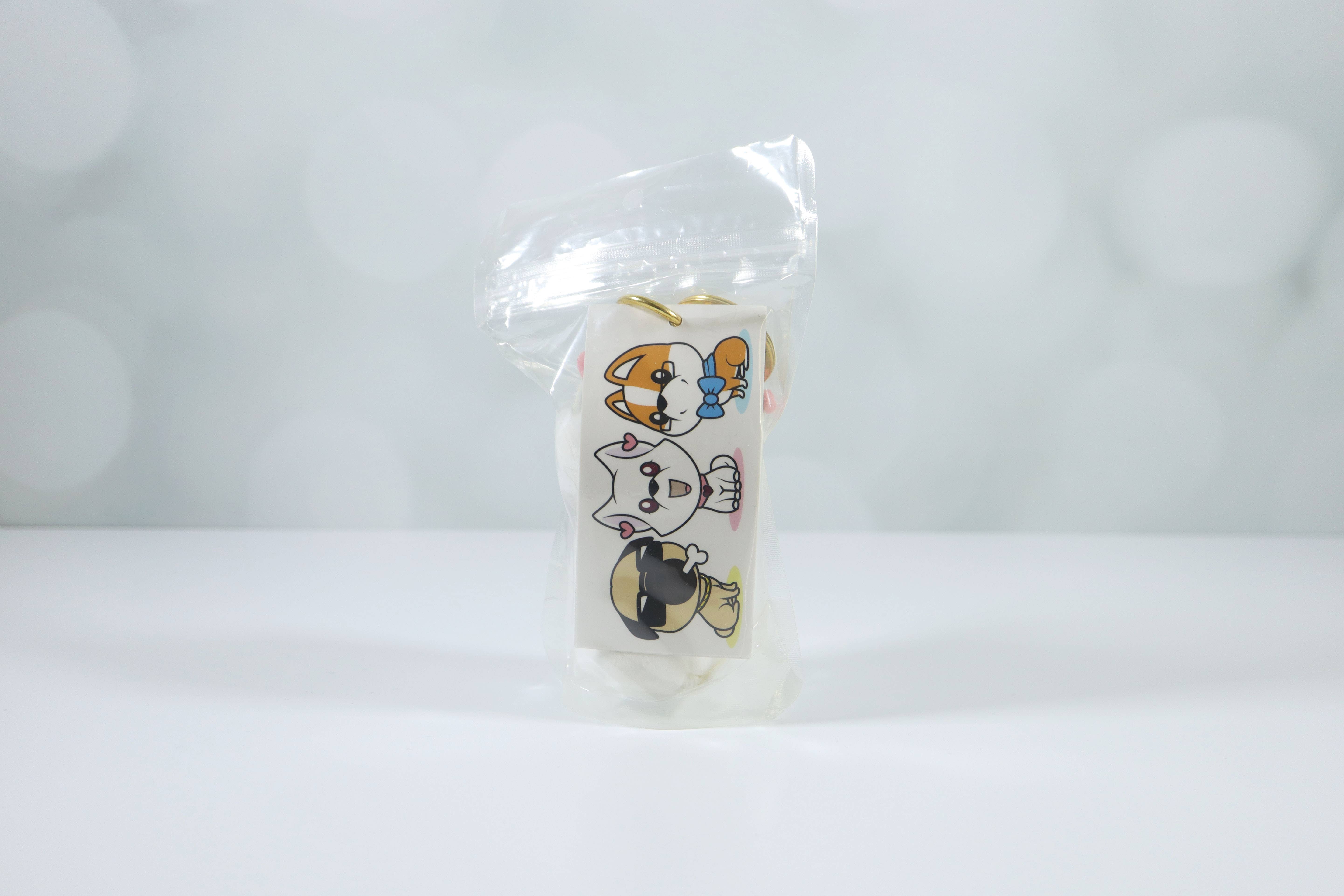 Emii Creations – Großhandel Schlüsselanhänger – Unisex – Winziger weißer Hund Plüsch Schlüssel- & Taschenanhänger2