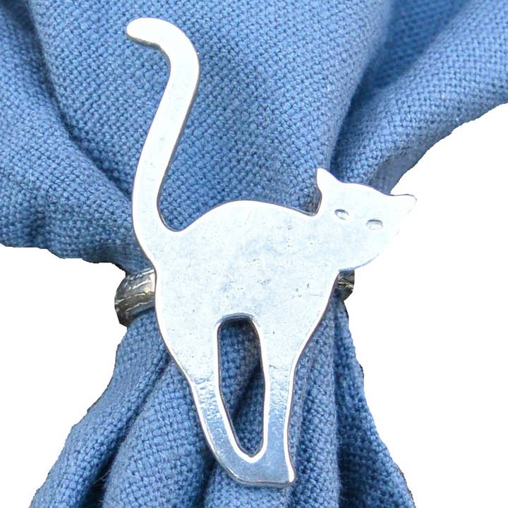 Anel de cachecol de estanho gato - mão arqueada fundido por William Sturt por atacado de William Sturt Fine Pewter