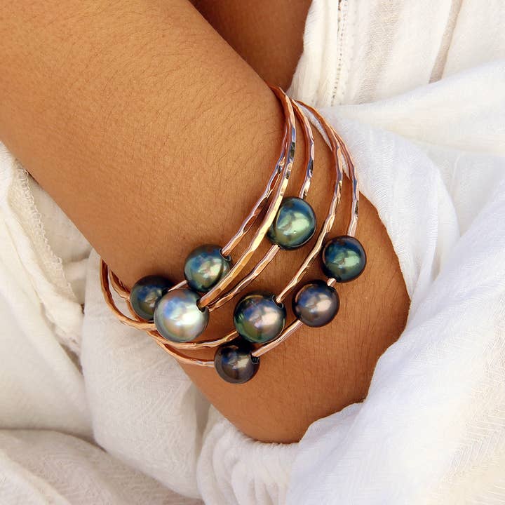 Misha Hawaii Jewelry - Wholesale Bangle Bracelet - Single Tahitian Pearl Bangle