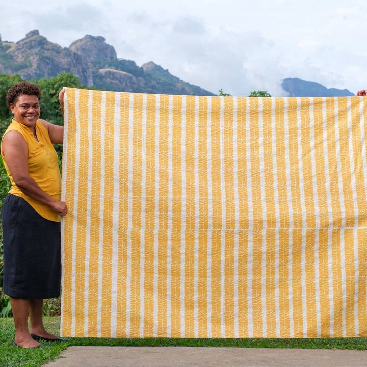 Handbedrukt tafelkleed - Laubu Print, Weleti voor wholesale door Rise Beyond the Reef