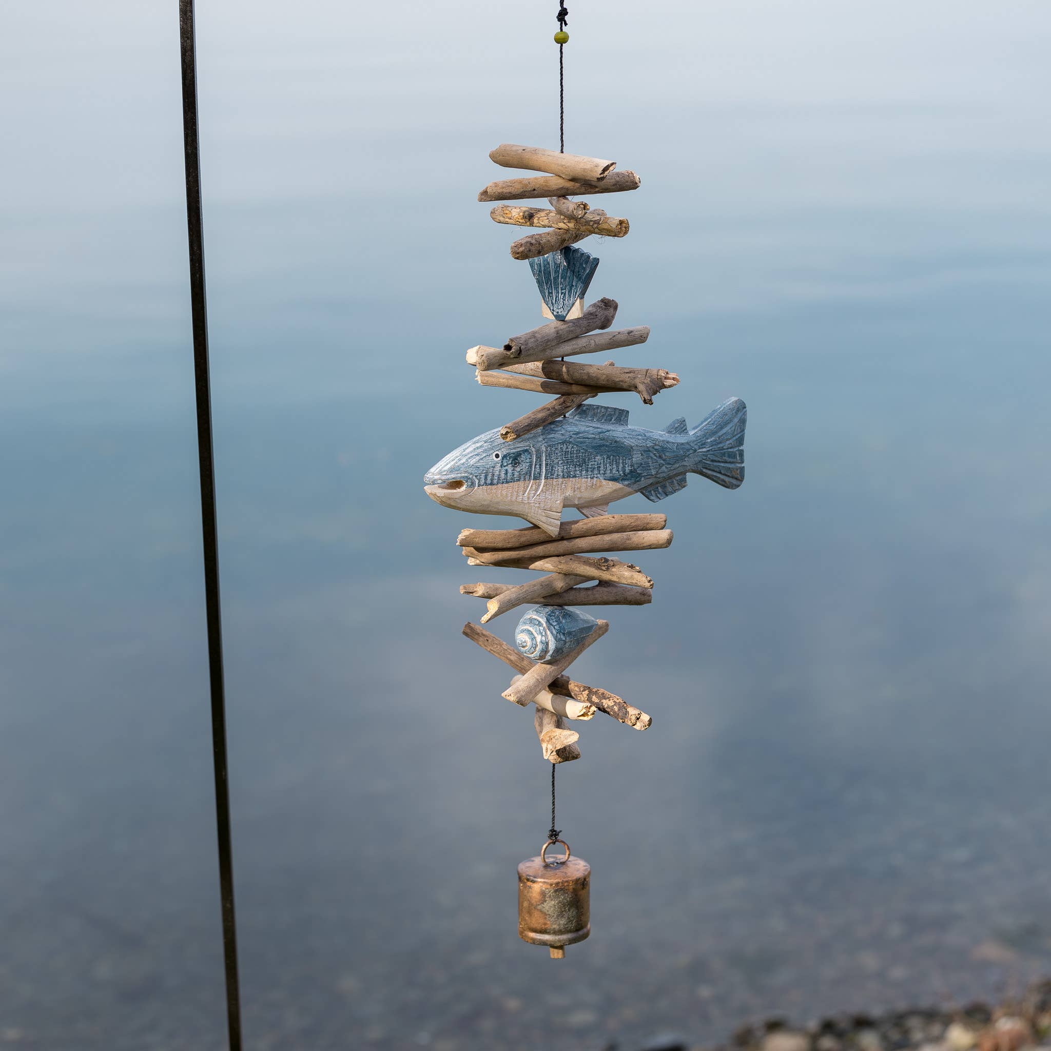 Cohasset Gifts - Wholesale Wind Chime - Blue & White Fish w/Shells and Driftwood Cohasset Bell1