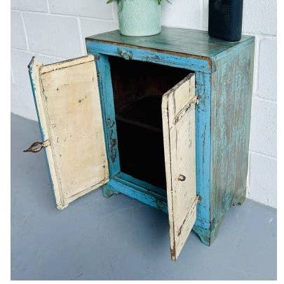 Original Indian Small Cabinet Ideal For Bedside Table for wholesale by Paloma Black (Casa Natura Design, S.L.)