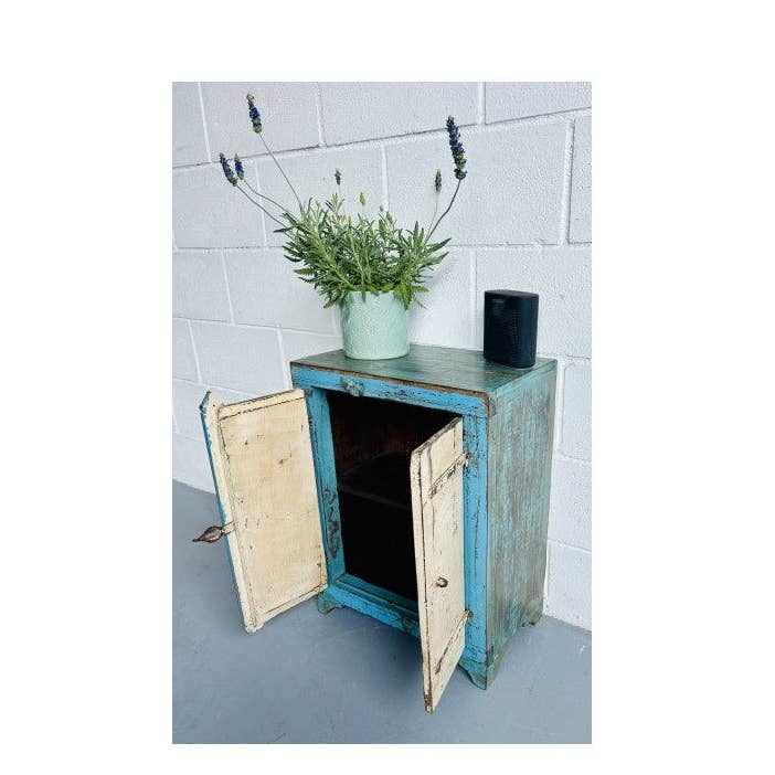 Paloma Black (Casa Natura Design, S.L.) – wholesale Skåp – Original indisk liten byrå idealisk som sängbord0