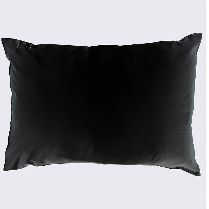 FEDERA IN SETA per la vendita all'ingrosso da parte di Stevie's