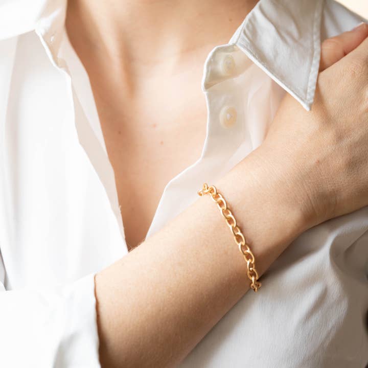 Nest Pretty Things - Wholesale Link & Chain Bracelet - Chunky Matte Gold Cable Chain Bracelet