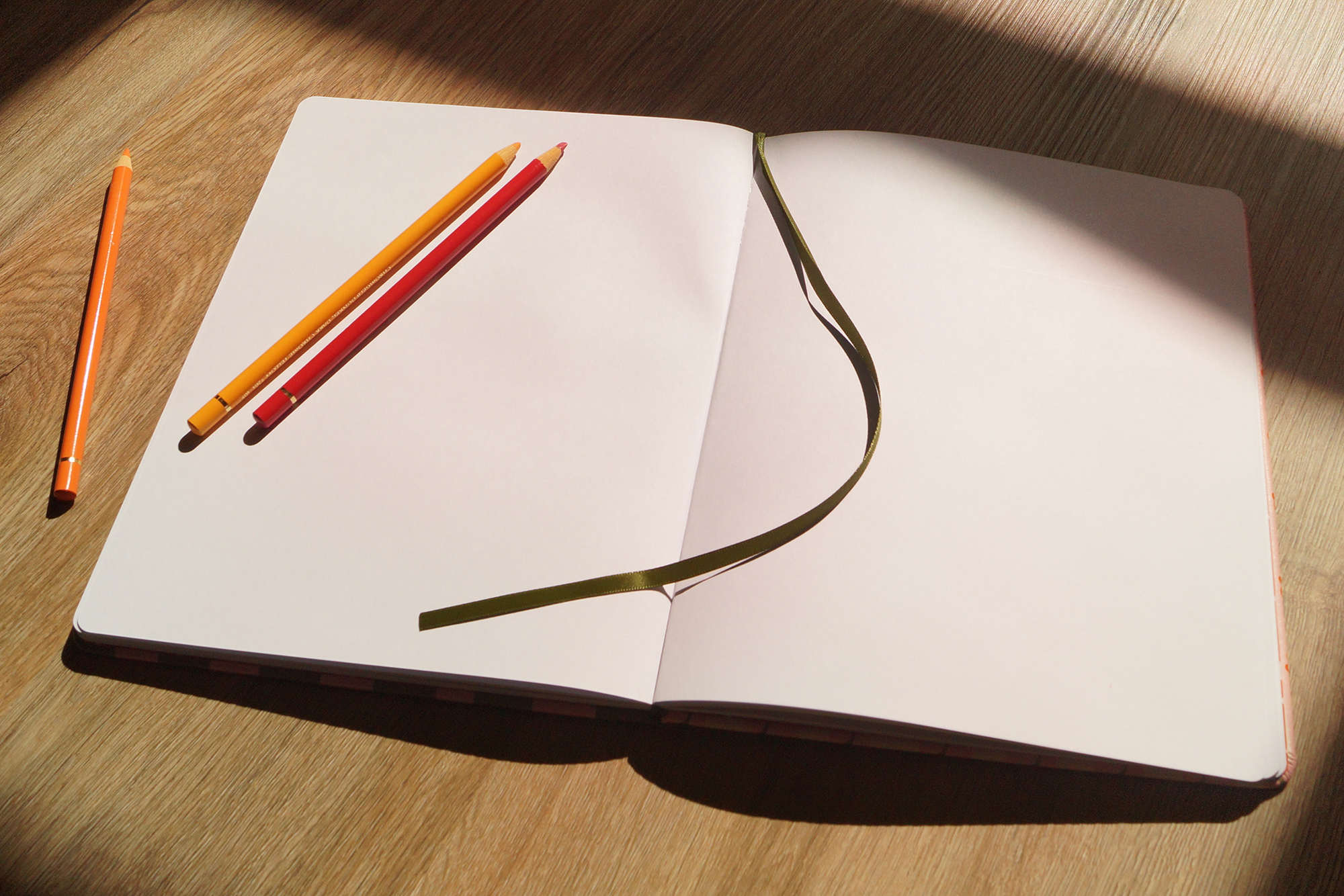 Denik – Großhandel Skizzenbuch/Skizzenblock – Stern-Tulpe Besticktes Mittleres Hardcover-Skizzenbuch3