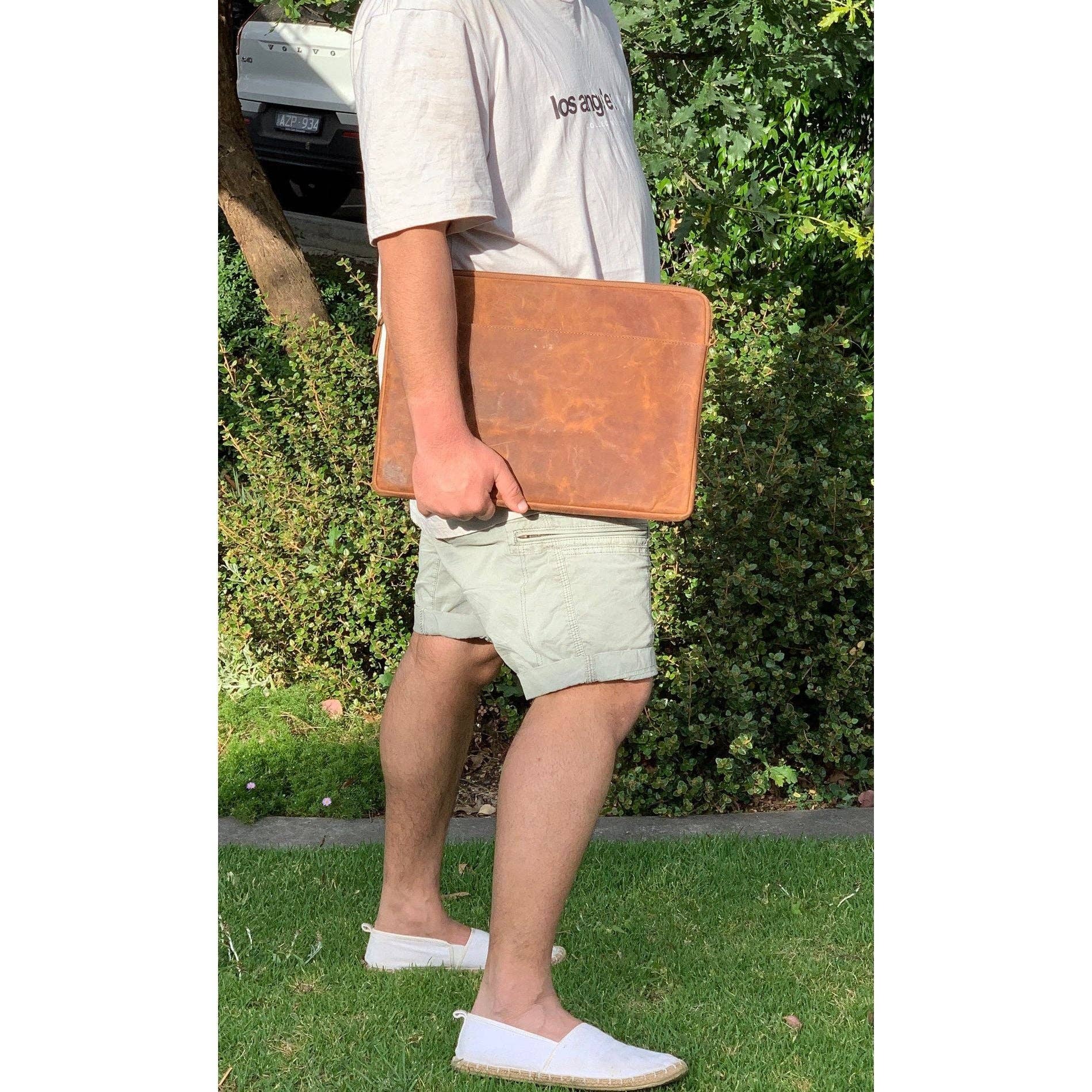 MLC - Wholesale Laptop/Tablet Case - Women's - Exquisite Edition Leather Macbook Sleeve Laptop Bag2