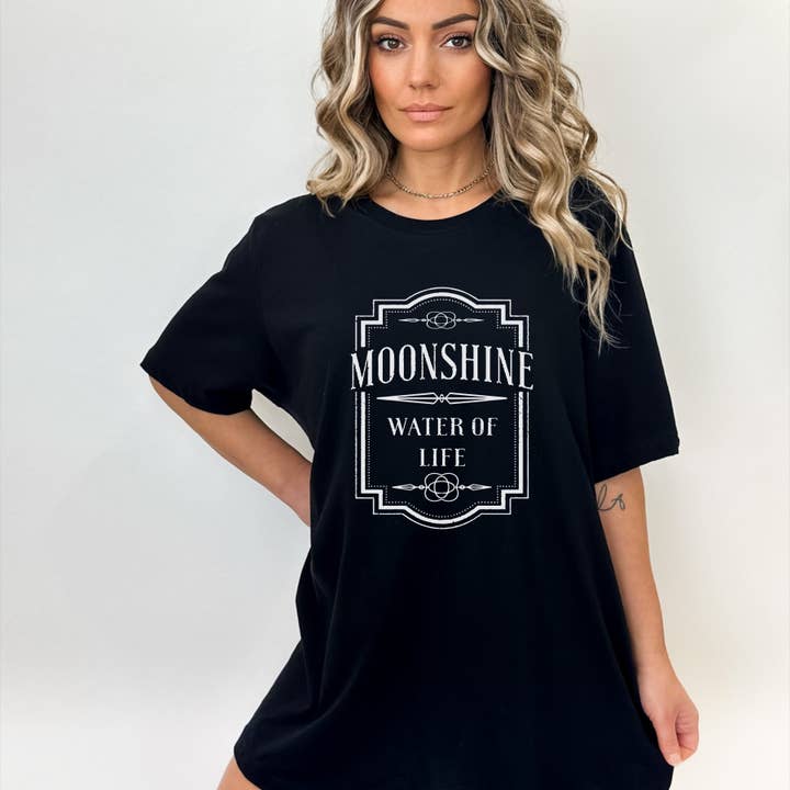 Moonshine, eau de vie pour la vente par MidWest Tees