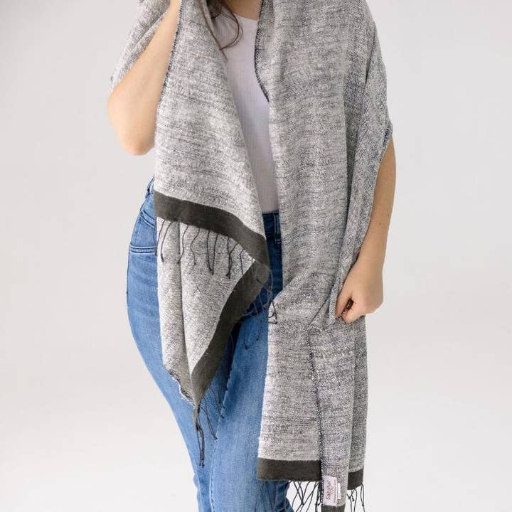 Châle Stella en soie et coton éthiopiens tissés à la main pour la vente par Sabahar