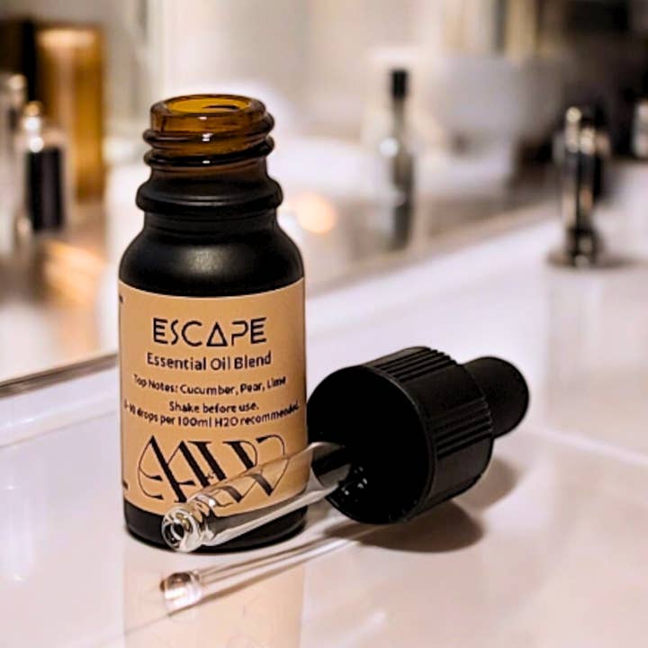 Miscela di oli essenziali Escape per la vendita all'ingrosso da parte di Artisan Aromatherapy & Wellness