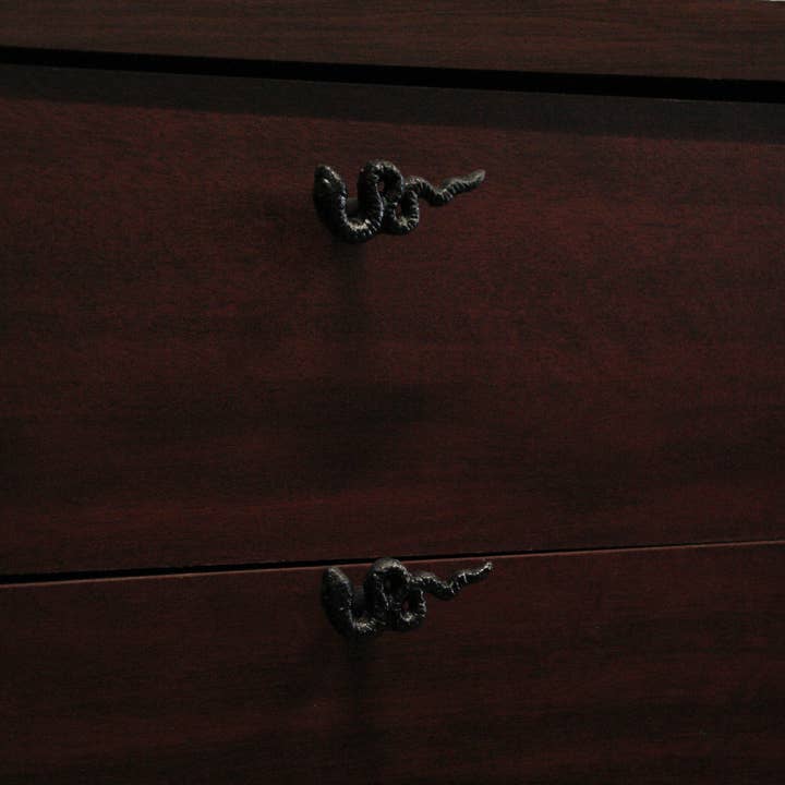 Zeckos - Wholesale Knob/Pull - Gothic Black Cast Iron Snake Drawer Knobs 6 Piece Set6