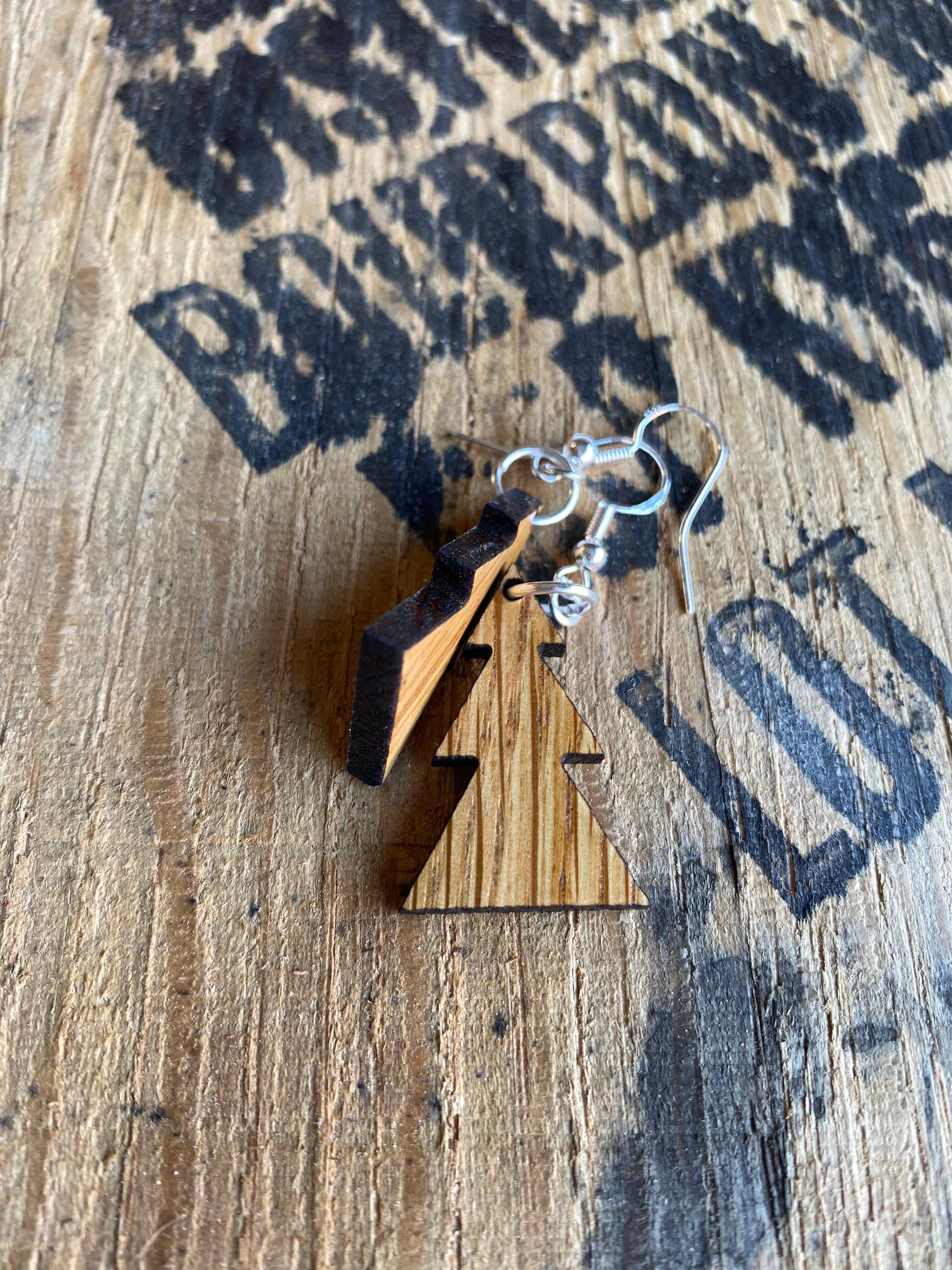 TWWKY – Engroshandel Hængeøreringe og creoløreringe – Genvundne Kentucky Bourbon Barrel juletræøreringe6