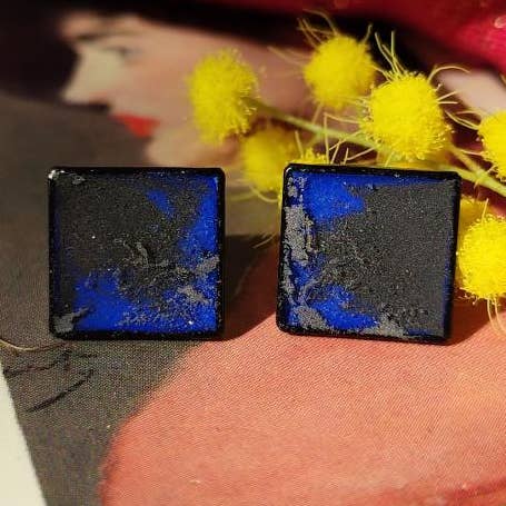 Unikke firkantede Art Deco øreringe, ørestikker i blågrå og sølvpulver for engroshandel hos Maroussia Bijou