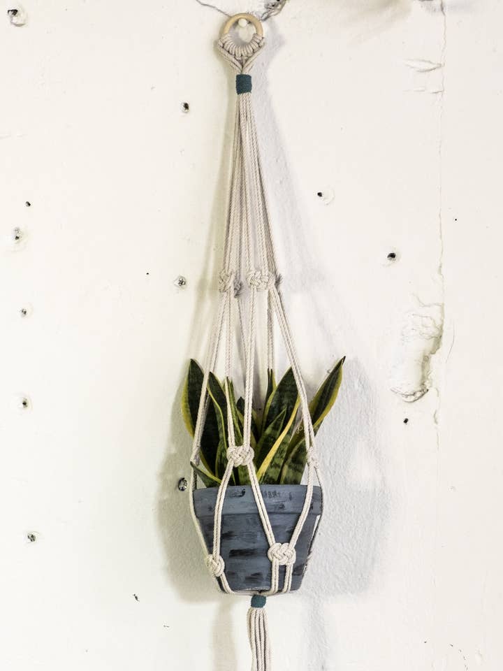 Håndlavet Macrame Planteophæng for engroshandel hos Gypsy Moon Arts