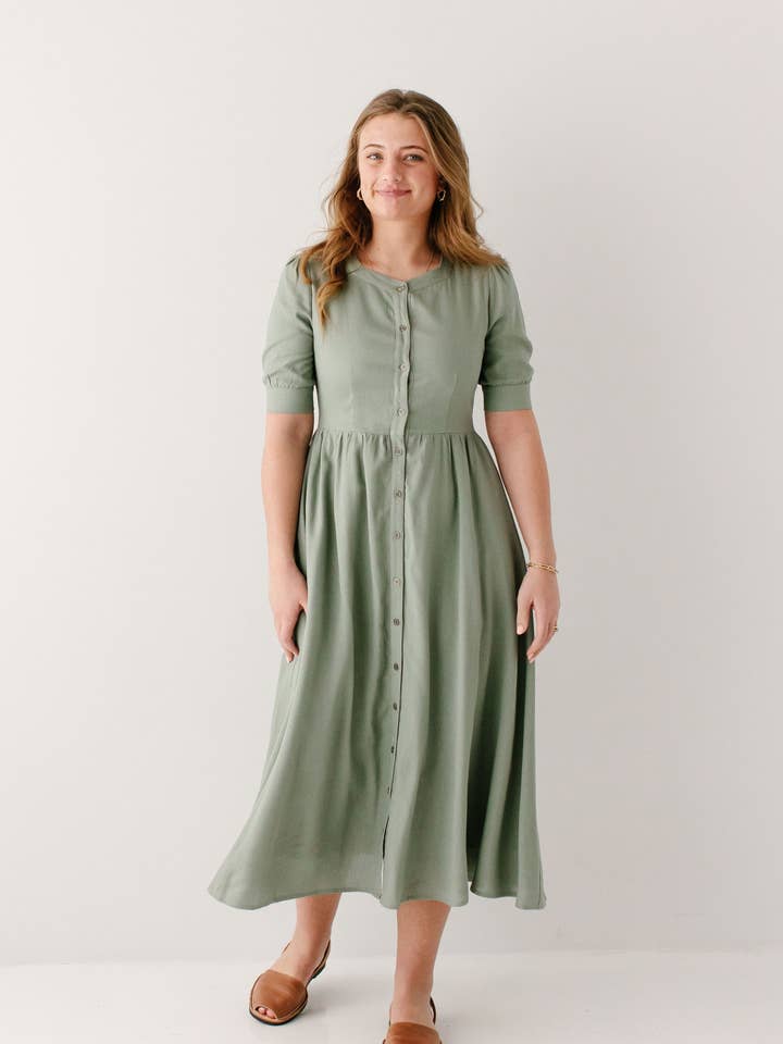 Robe trapèze à boutons 'Nora' pour la vente par The Main Street Exchange