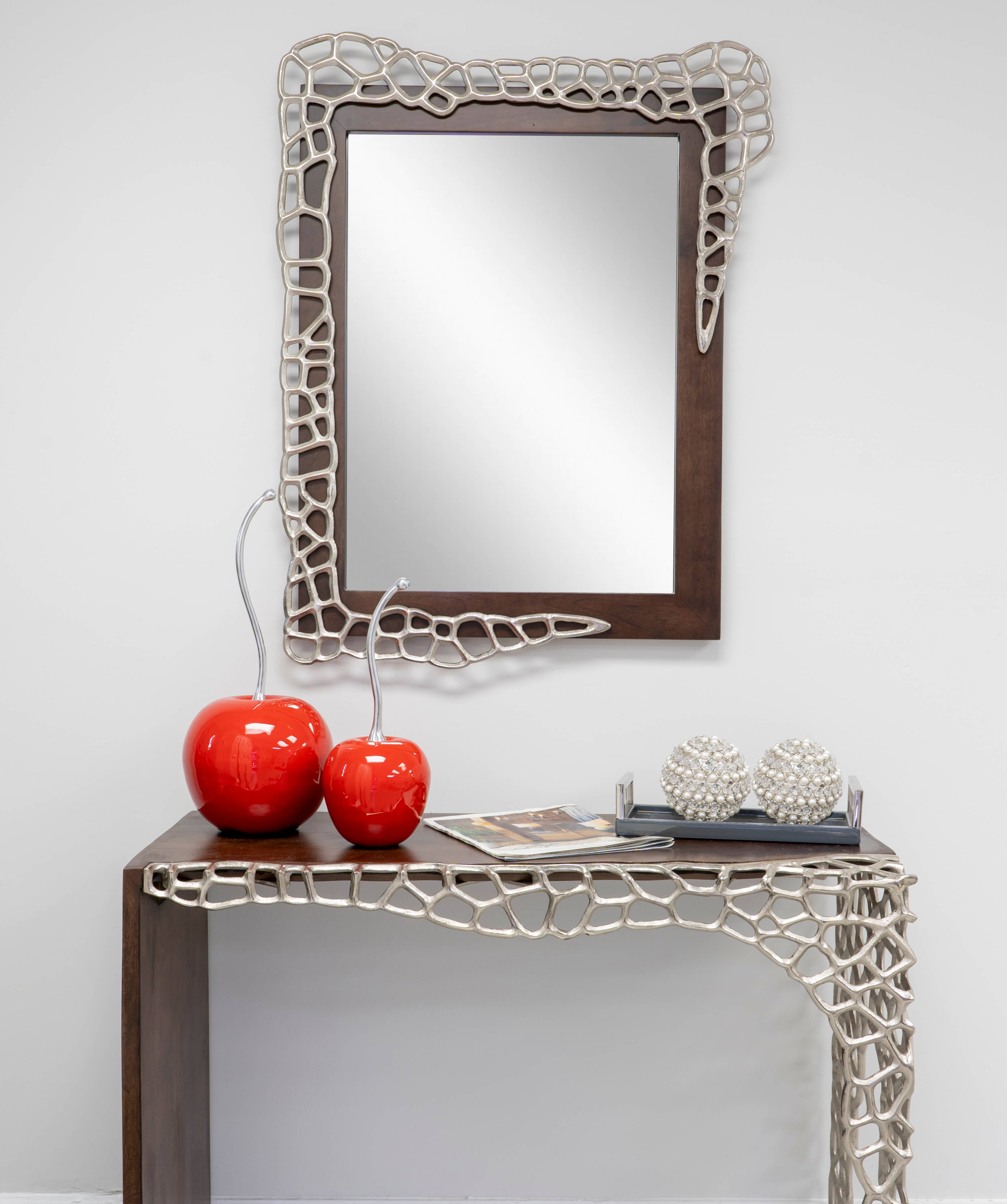 Modern Day Accents - Wholesale Decorative Tabletop Object - Facetas Perla 5" Cristal & Pearl Sphere - Set of 23