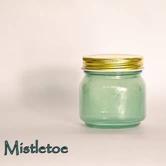 Candele di Cocco e Soia in Barattoli da 8oz - Senza Coloranti - Festività 2025 per la vendita all'ingrosso da parte di 1889 Products