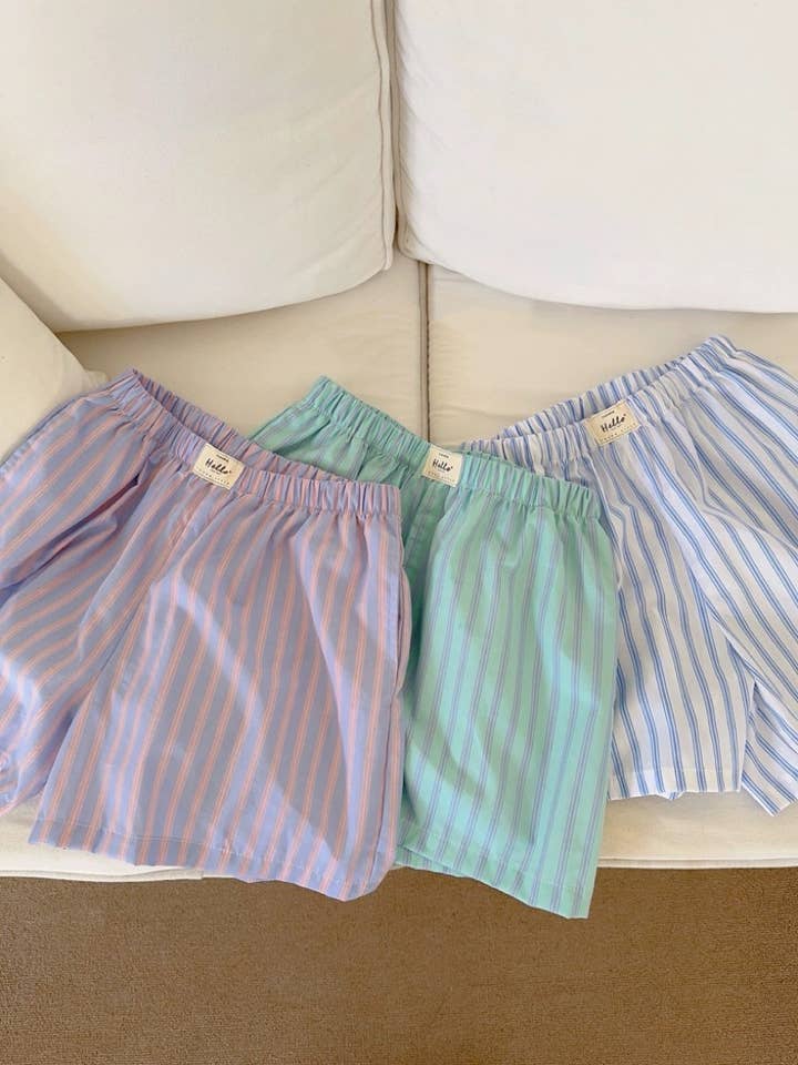 Rosa Clothing - Wholesale Lounge Shorts - Women's - Elastic waist striped Relaxed Pull-On boxer shorts