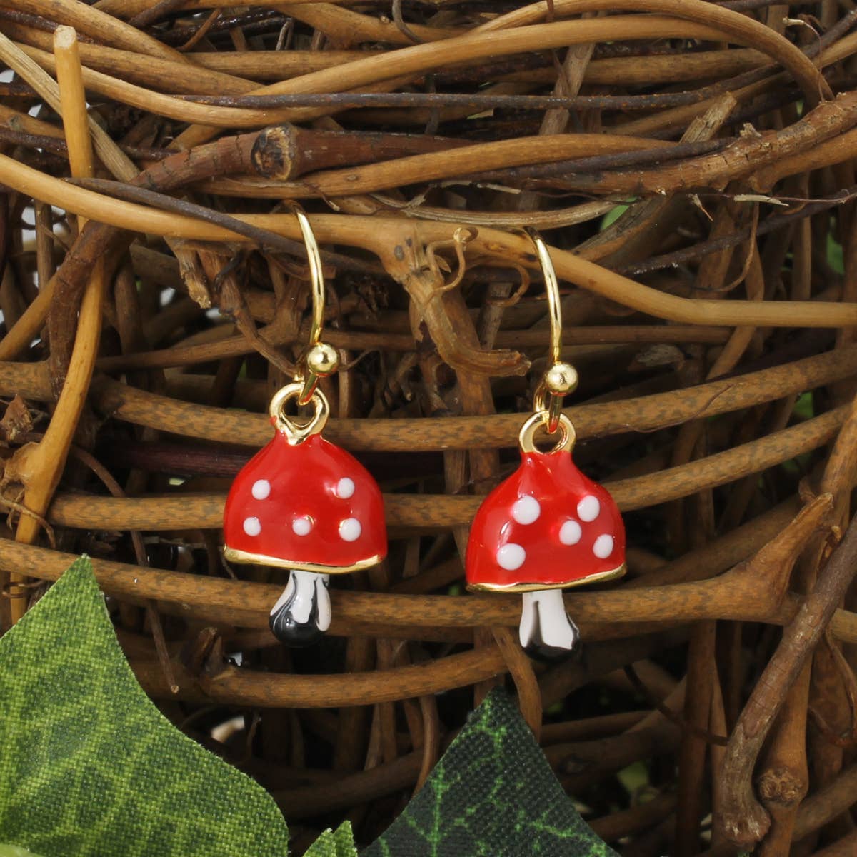 ZAD - Vente Boucles d'oreilles pendantes - Boucles d'oreilles en émail Magic Toadstool2