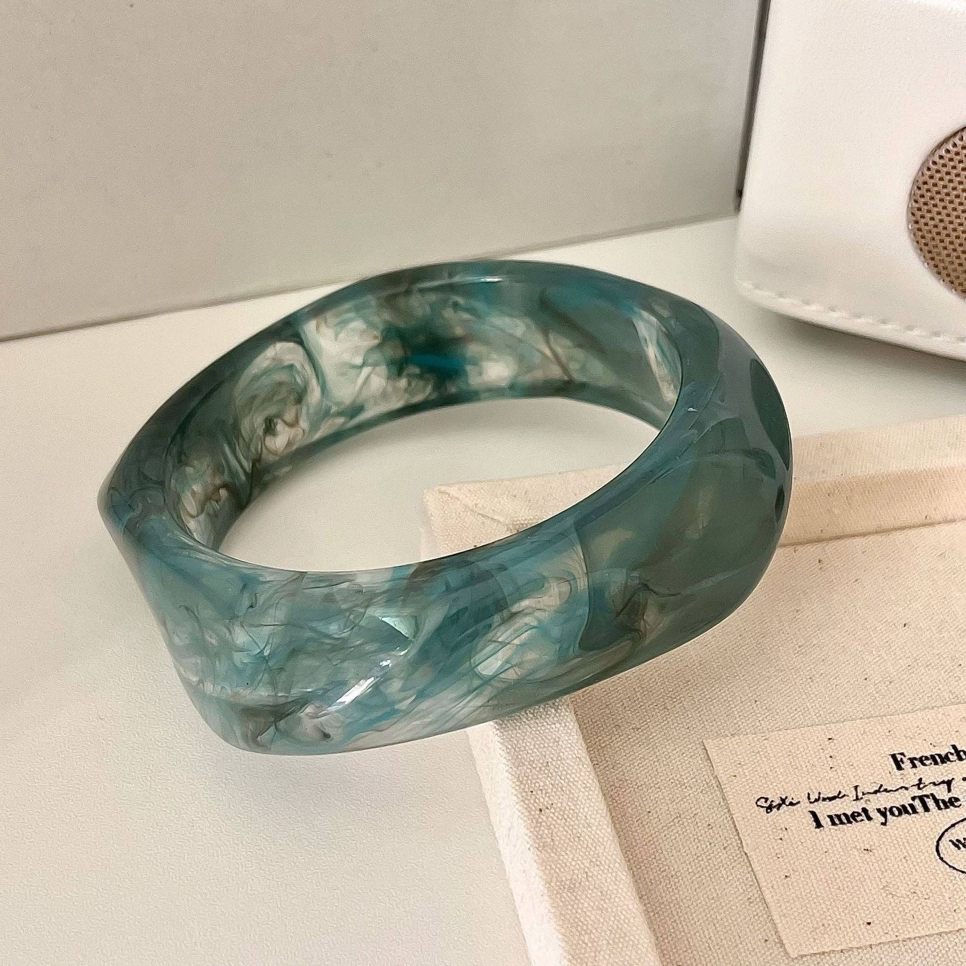 Dipped Shop - Vente Bracelet jonc - Bracelets en acrylique polygonaux géométriques irréguliers DP25B5689