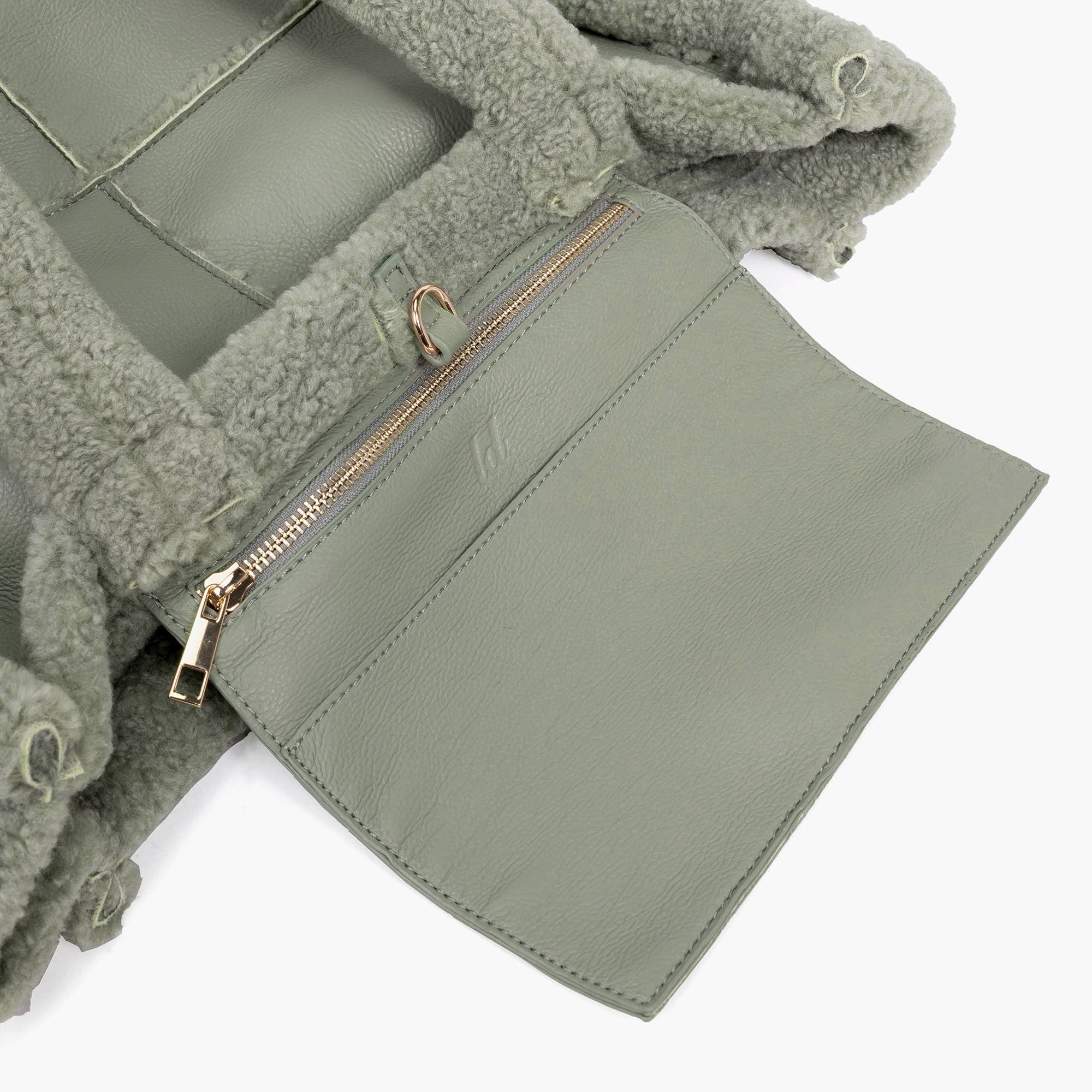 Like Dreams – wholesale Tote bag – Women's – North Everyday Sherpa Tote – Cozy Christmas Carryall12