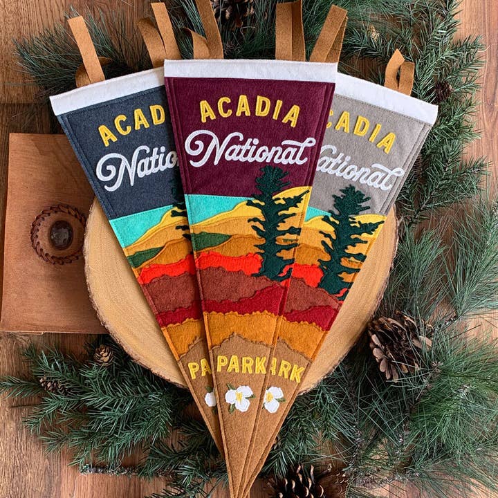 Gagliardetto Cadillac per la vendita all'ingrosso da parte di Yoho & Co.