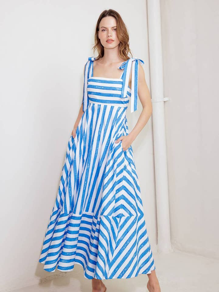 En trykt vævet midikjole - FD1560 BLÅ HVID for engroshandel hos FLYING TOMATO