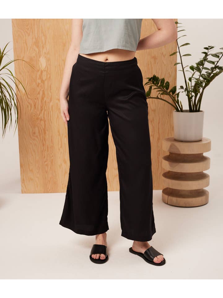 Black Sorrel Pant for wholesale on Faire