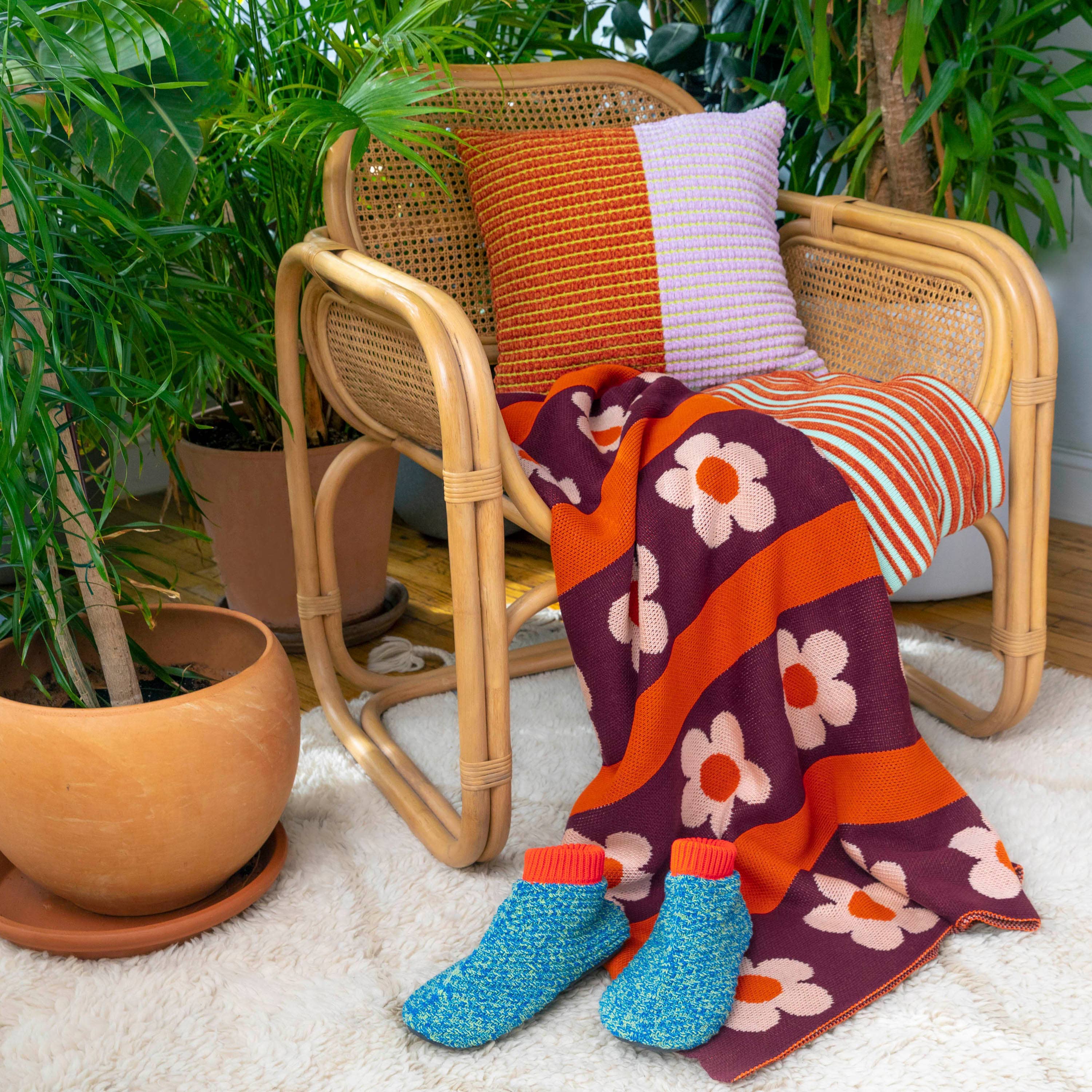 VERLOOP | knits – wholesale Prydnadsfilt – Blomma Stripe Throw6