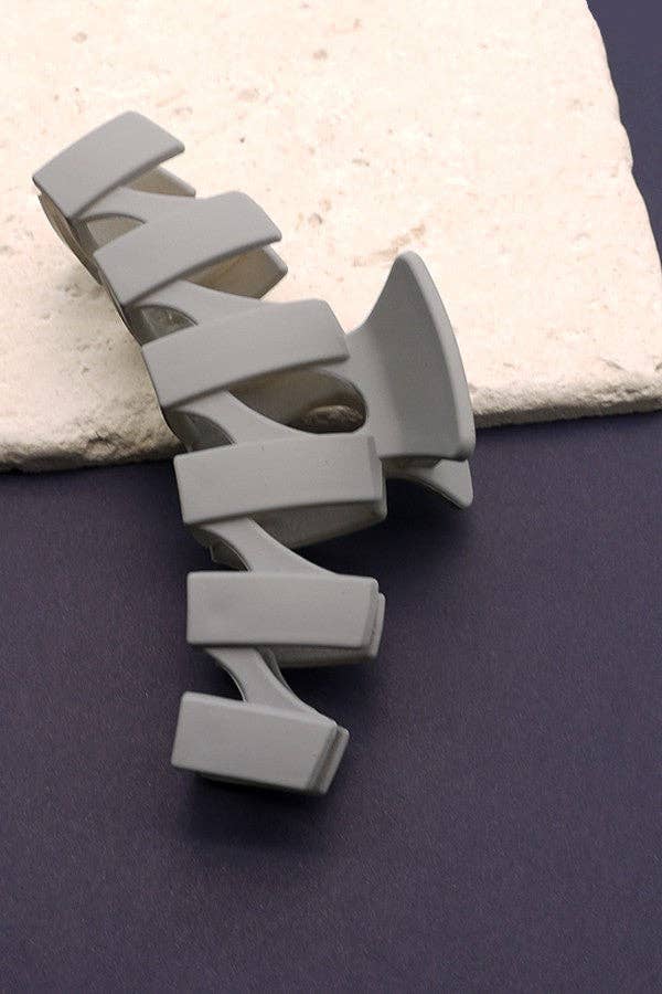 JOSSLYN by wall to wall - Wholesale Hair Clip - Women's - MATTE JUMBO WAIVY NON SLIP HAIR CLAW CLIP | 40H38911