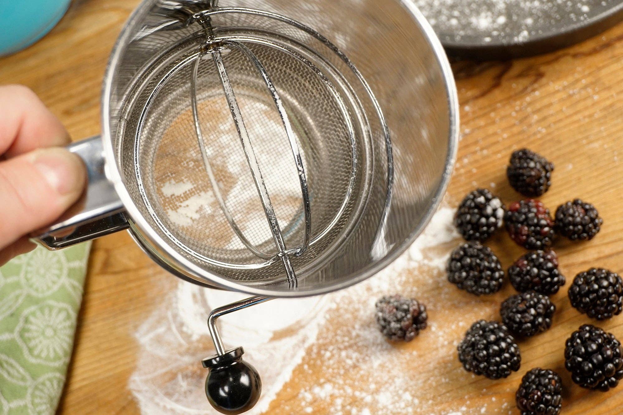 RSVP International - Vente Tamis - Tamis à farine style manivelle - 5 tasses3