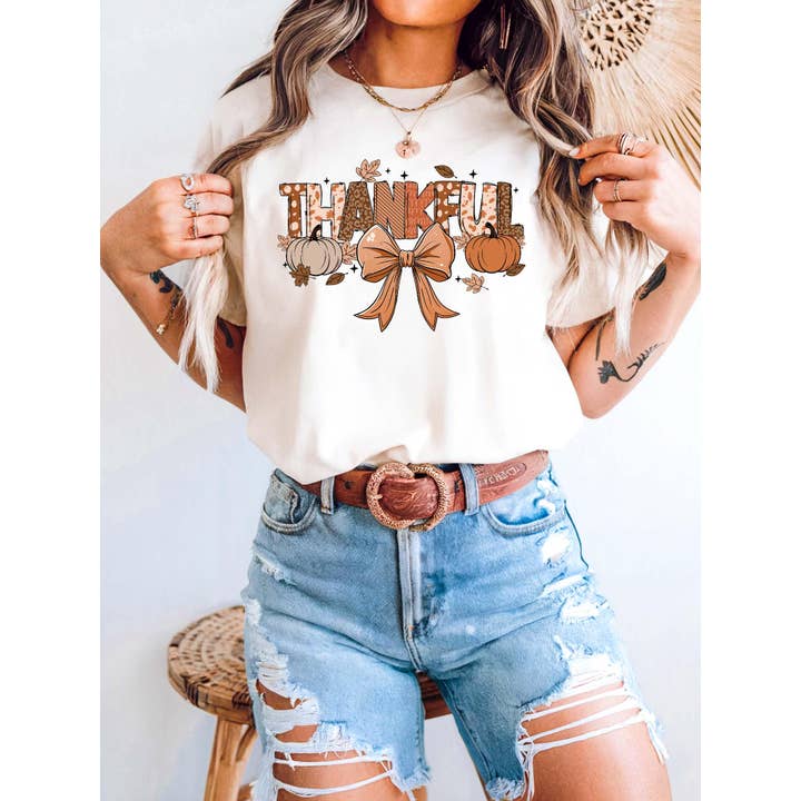 Taknemmelig T-shirt, Thanksgiving, Sød Religiøs Efterårssweatshirt for engroshandel hos NVC Ecommerce LLC