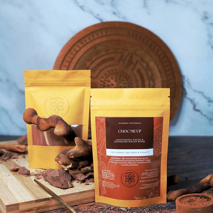 Ayamani Naturals – Engroshandel Varm kakaoblanding – CHOC ME UP | Svampe Mocha med Reishi, Chaga, Vanilje og Kakaopulver1
