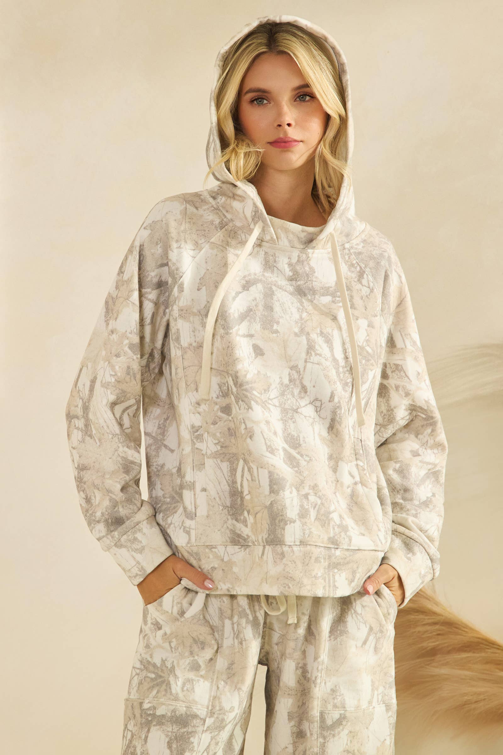 Veveret - Wholesale Hoodie - Women's - Printed French Terry Hoodie47