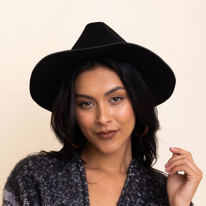 Leto Accessories - Wholesale Fedora - Women's - Pinched Front Western Style Hat - Timeless Fall Fashion ðŸ¤