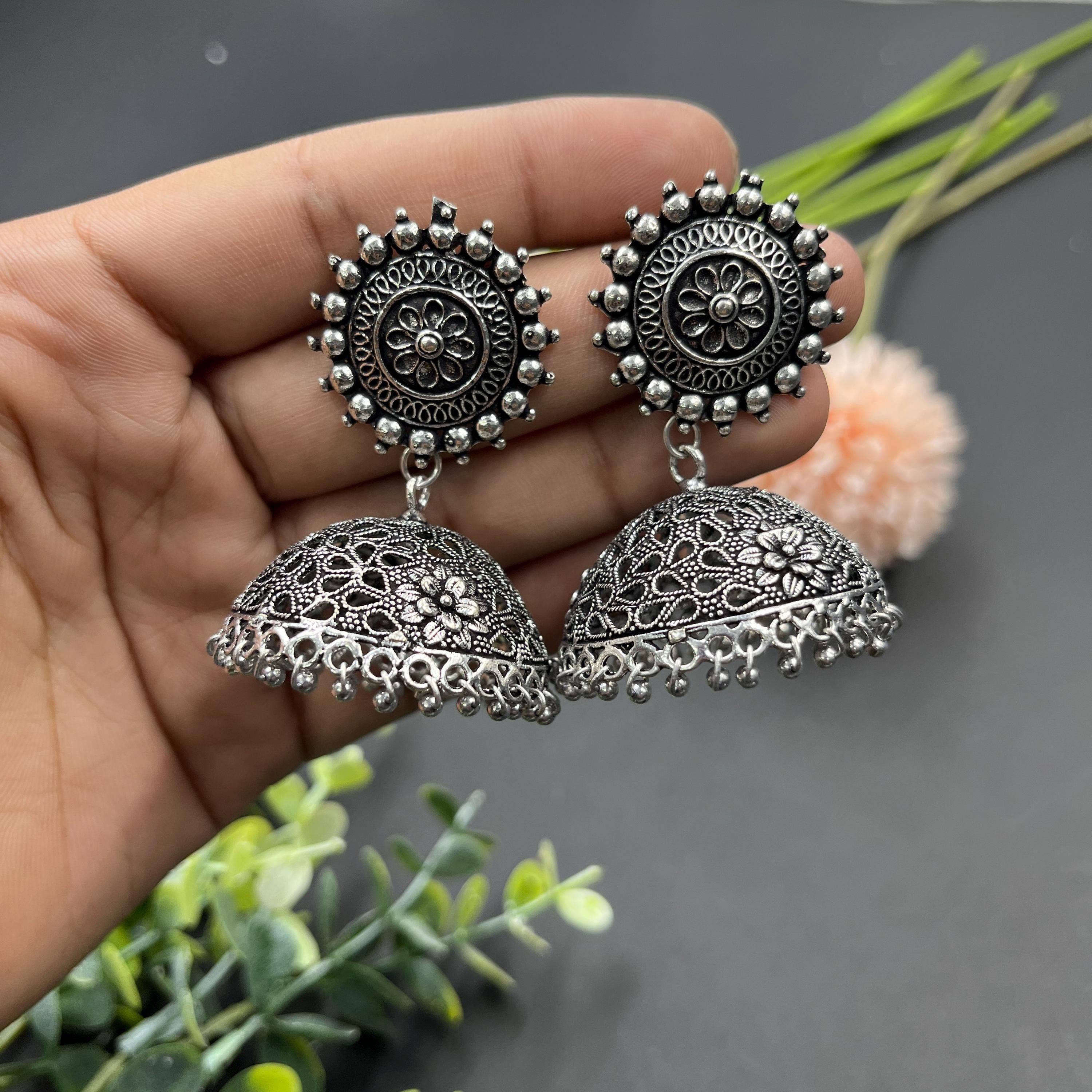 Vastrabhushan – Conjunto de joias por atacado – Conjunto de Joias Florais em Prata Oxidada com Acessórios4