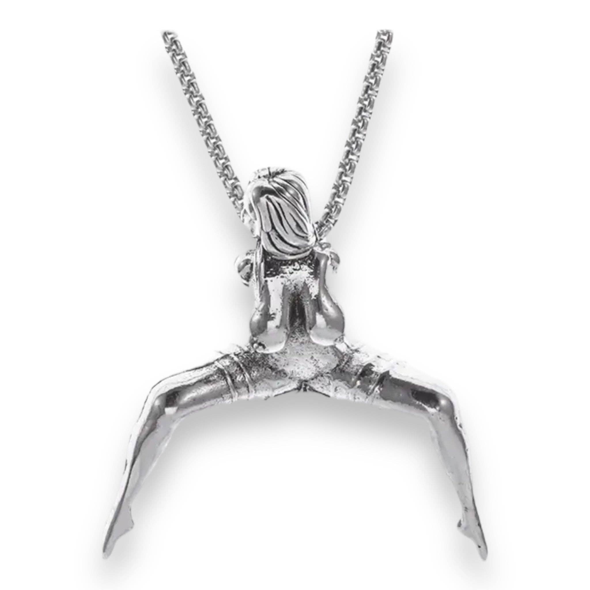 Kinky Pleasure - Vente Colliers à pendentif - Kinky Pleasure - T036 - Collier femme sexy jambes écartées en bondage9