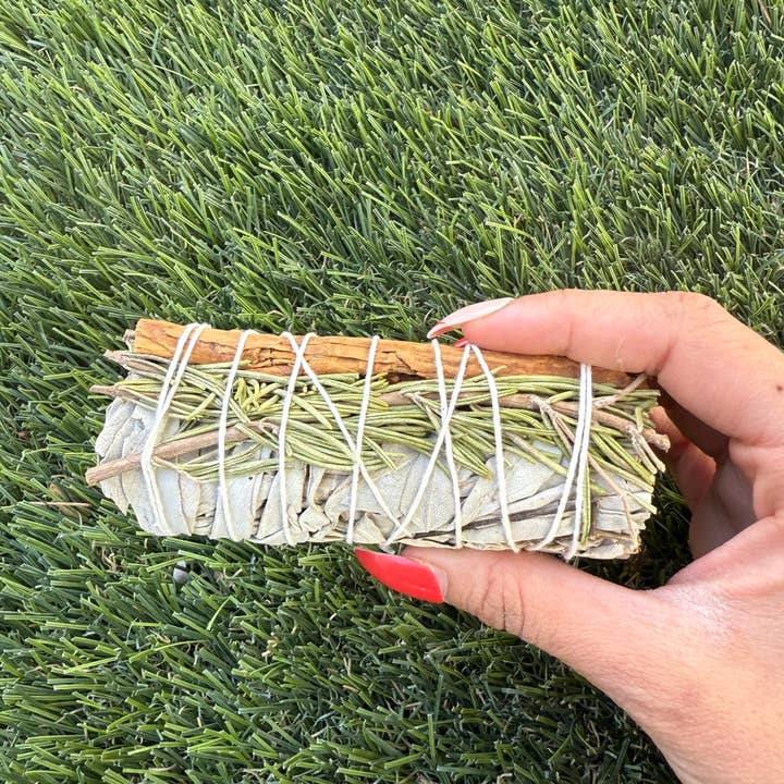 Faiza Naturals - Wholesale Sage Bundle - Rosemary with Cinnamon and White Sage Bundle 3