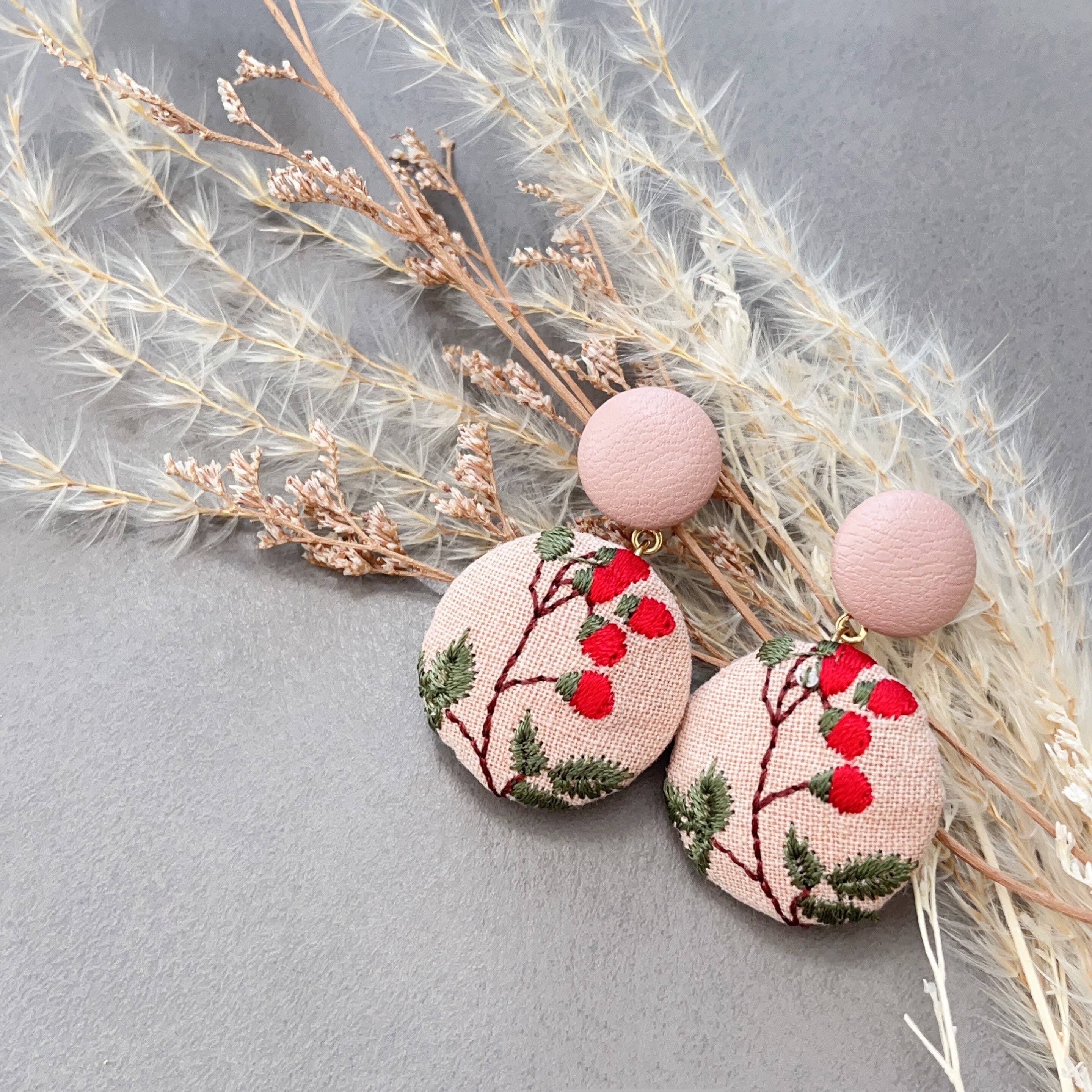 Giggle with Love - Wholesale Dangle Earrings - Floral Embroidery Earring| Handmade Dangle Flower Earrings| Embroidery Gift|Flower Gift for Mom|Gift for Bridesmaids|Flower Thank You Gifts2