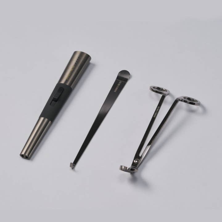 Accessori per candele (mestolo + taglierina + accendino) per la vendita all'ingrosso da parte di Daniel's Truth