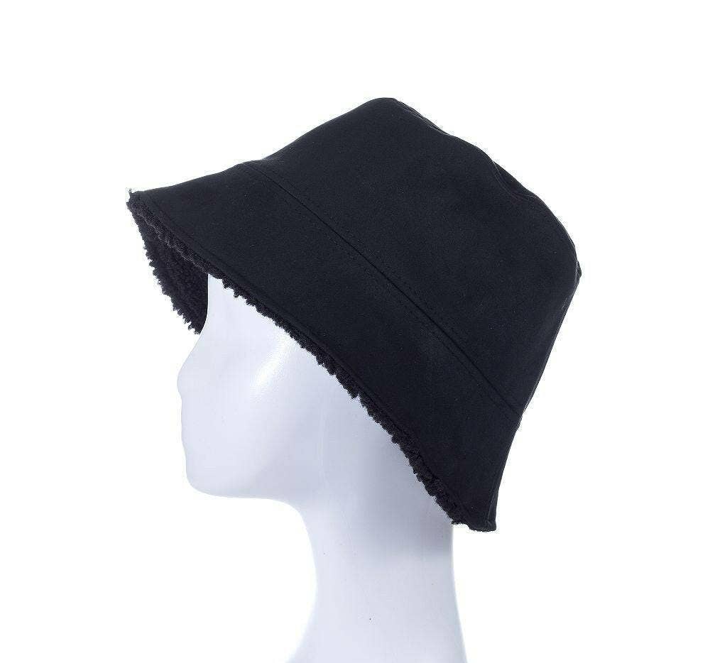 Fox by Ren GmbH - Wholesale Beanie - Dames - Reversibele suede vissersmuts3