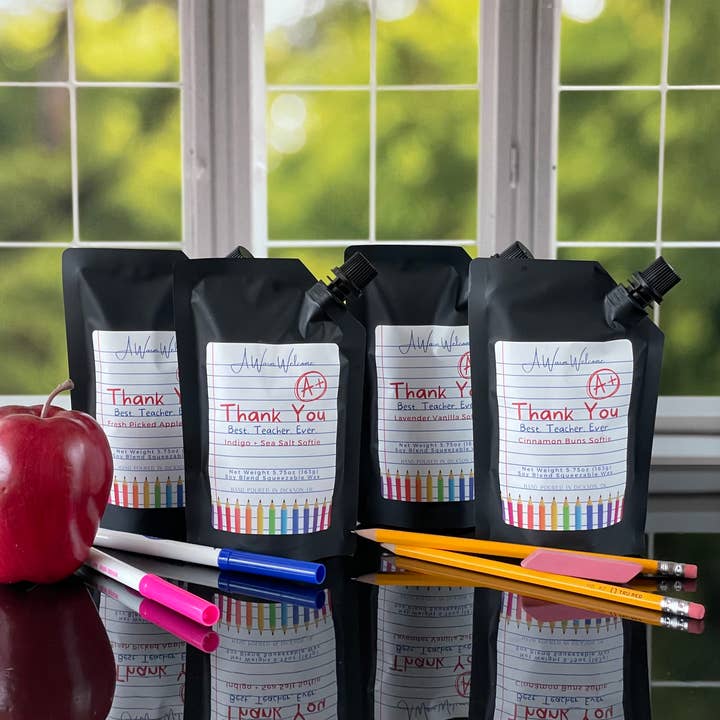 A Warm Welcome - Wholesale Wax Melt - Teacher Cinnamon Buns Softie | Scented Squeeze Wax Melt1