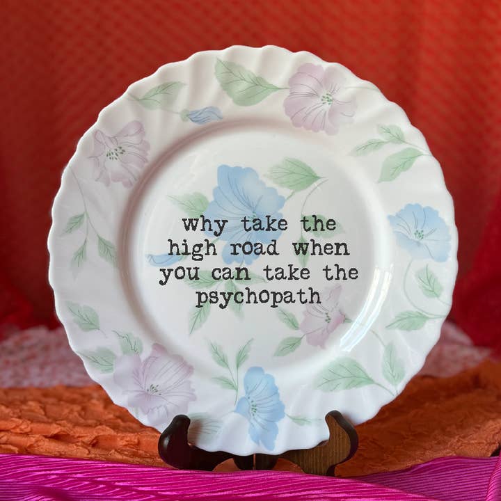 Upcycled Funny Plates, Psychopath, Gift Shop, Tourist for wholesale by pretty little creeps
