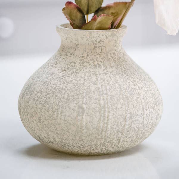 Imani Rustikale Glasvase mit cremefarbener Oberfläche für den Großhandel von Arthur Cameron